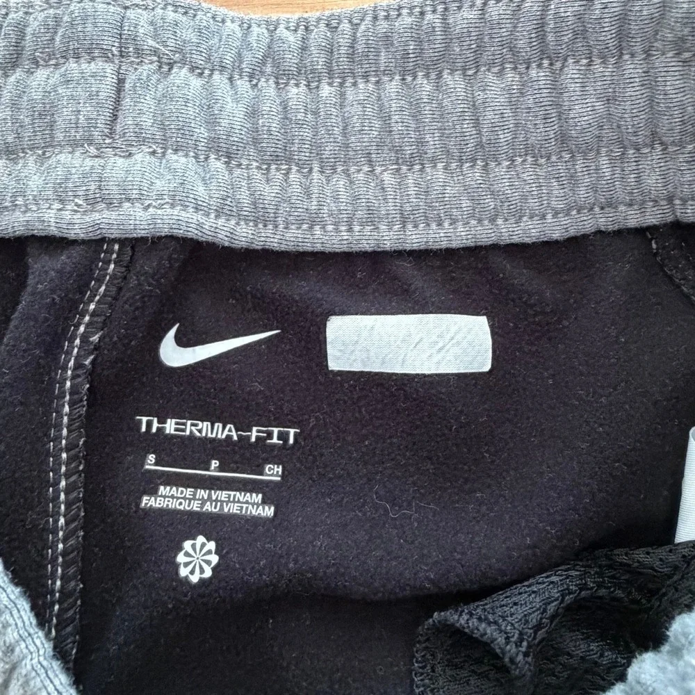 Nike Therma-FIT Washington State WSU Cougars Joggers Mens Small Gray Sweatpants